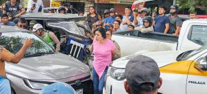 PNP CIERRA EL PASO A VEHÍCULO QUE TRATÓ DE DARSE A LA FUGA EN CENTRO DE PIURA